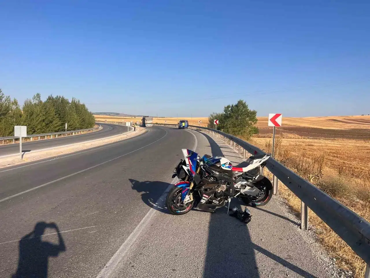 Çorum'daki motosiklet kazasında yaralanan sürücü tedavi gördüğü hastanede öldü