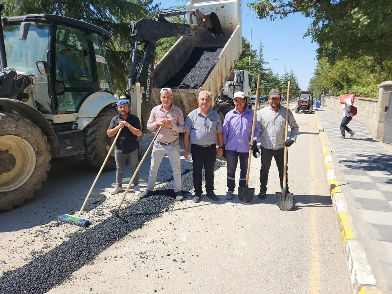 Doğalgaz Hattı Geçen Yollarda Tamirat Başladı