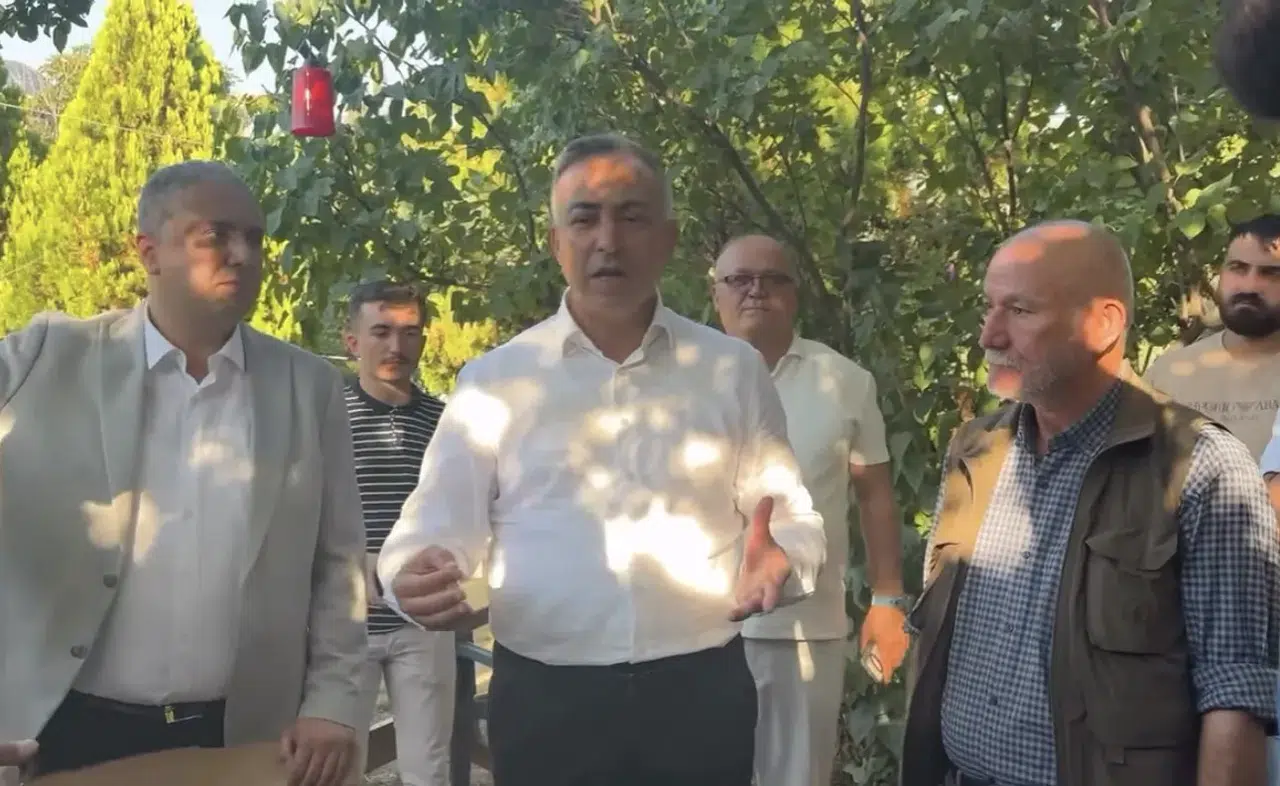 Tahtasız, Turhal'da Vatandaşlarla Buluştu