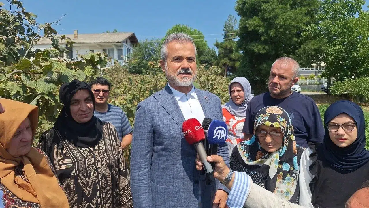 Yeniden Refah Partisi Genel Başkan Yardımcısı Kılıç, Samsun'da fındık üreticileriyle buluştu