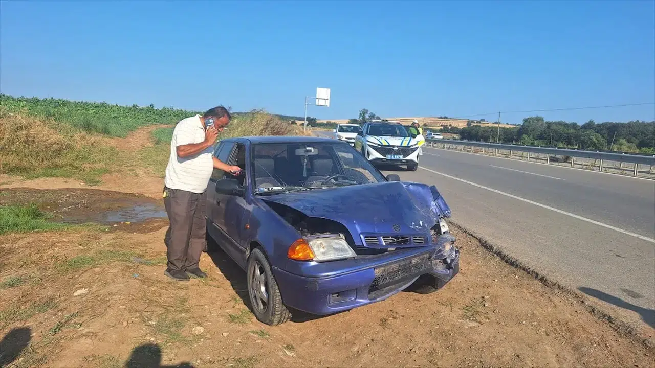 Samsun'da iki otomobil çarpıştı, 6 kişi yaralandı