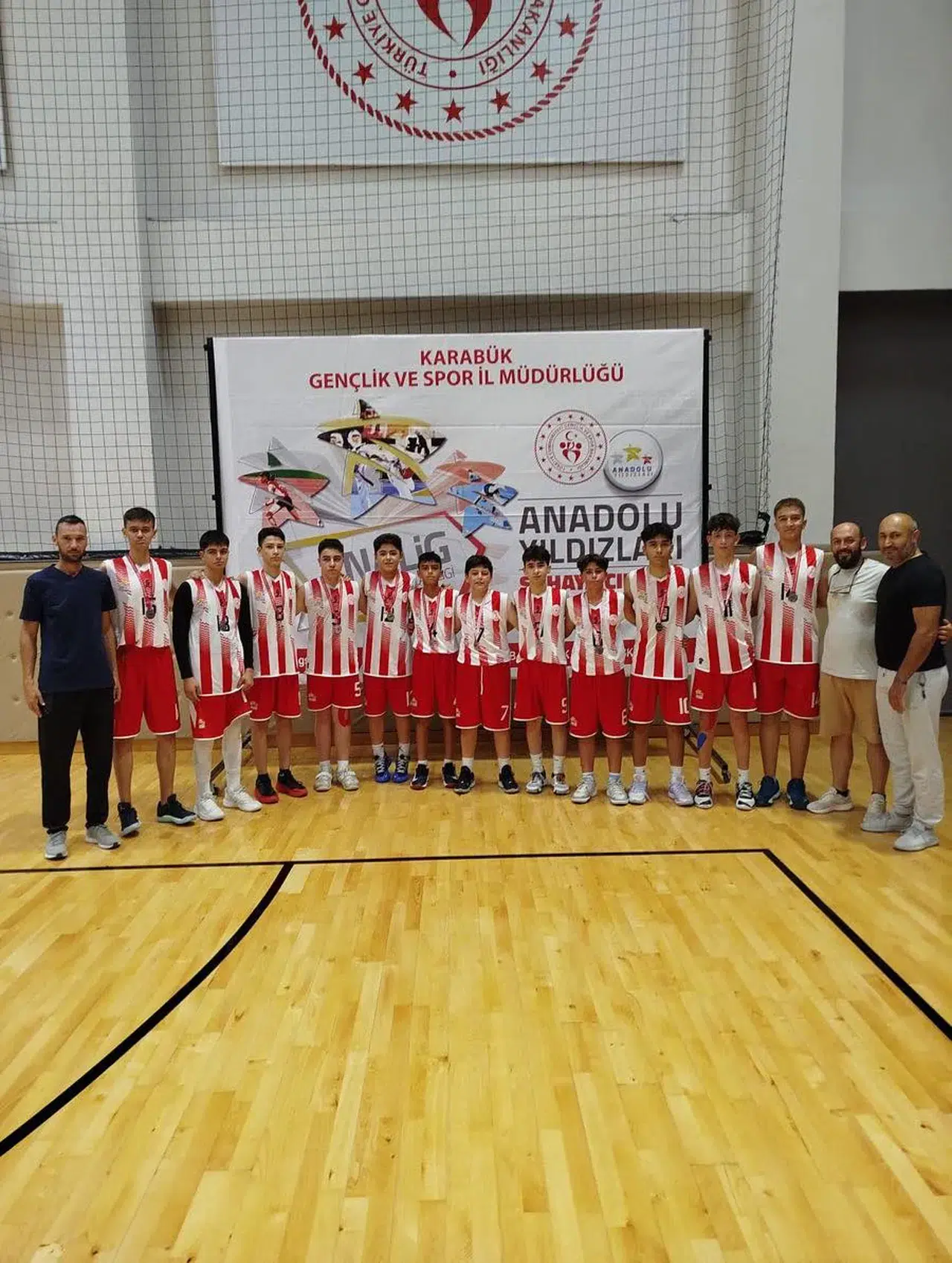 Basketbol Takımı Lider Olarak Finallere Yükseldi