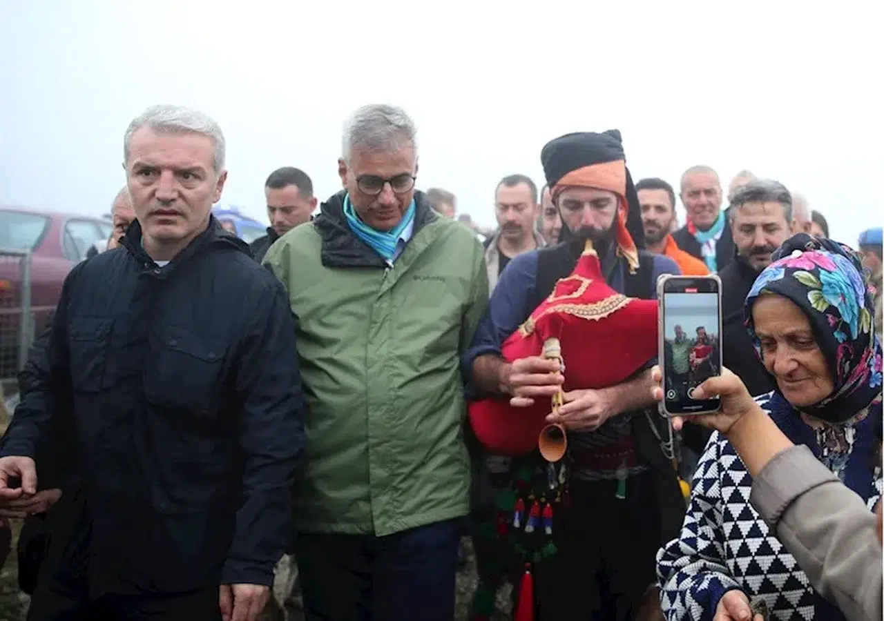 Sağlık Bakanı Memişoğlu, "Ekşioğlu Vakfı 25. Ovit Yayla Şenlikleri"nde konuştu