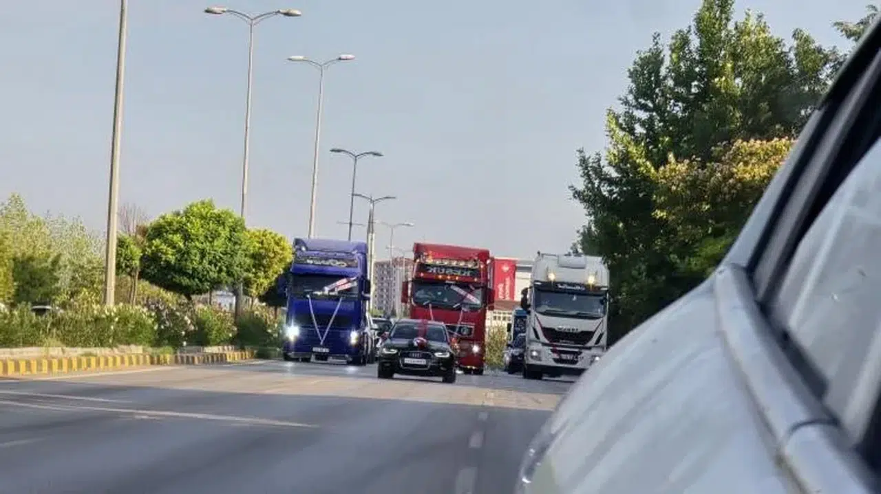 Karabük'te trafik güvenliğini tehlikeye düşüren sürücüye para cezası verildi