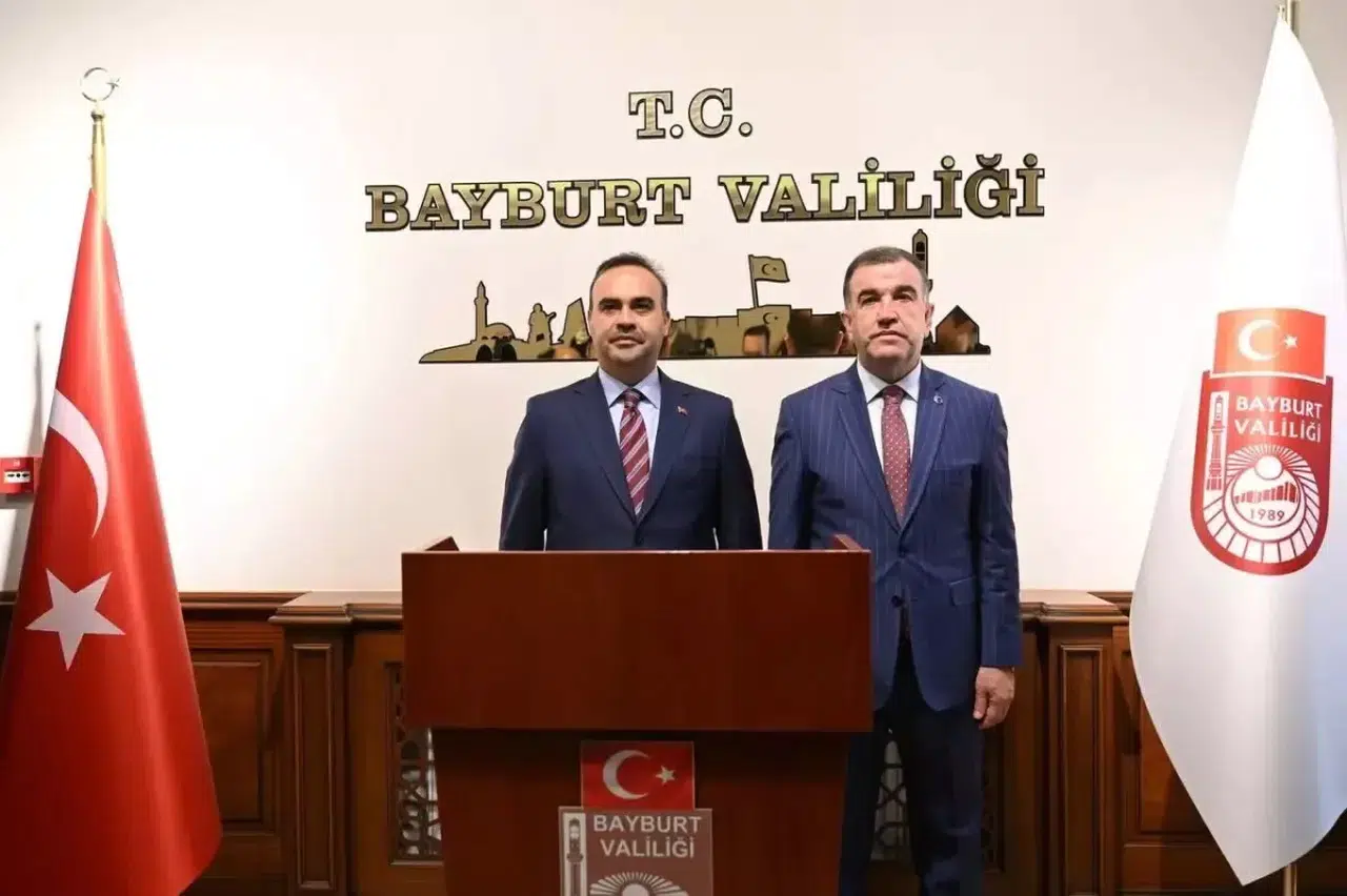 Sanayi ve Teknoloji Bakanı Kacır, Bayburt'ta konuştu