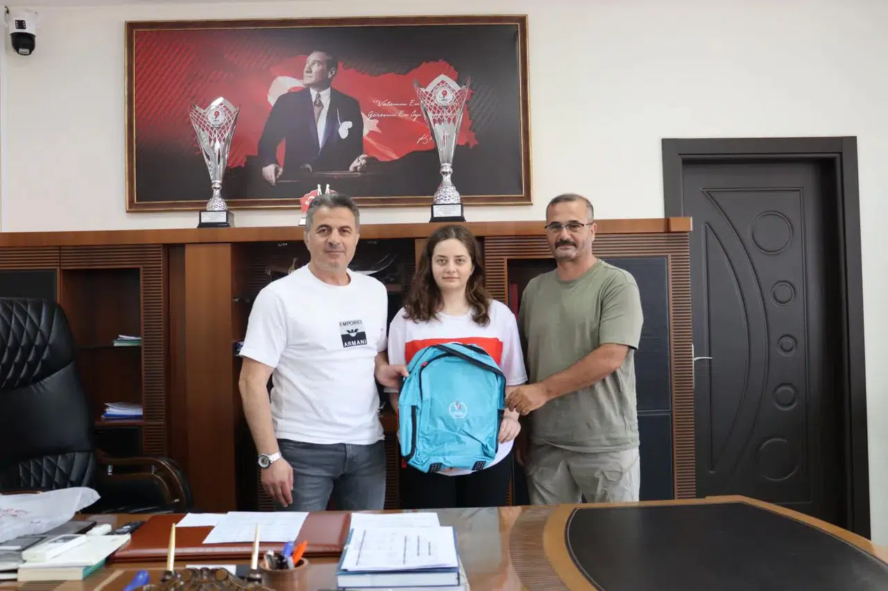 Milli Okçu Sude Tak'tan İl Müdürüne Ziyaret