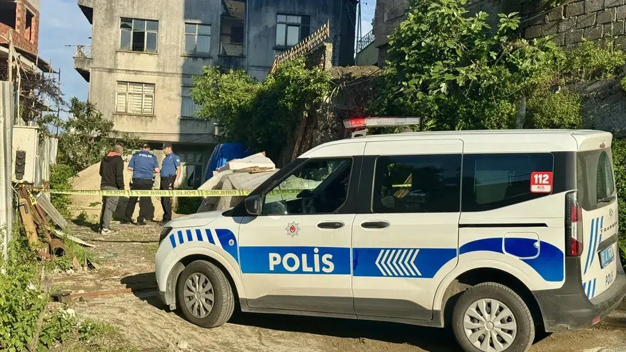 Trabzon'da yalnız yaşayan kişi evinde ölü bulundu