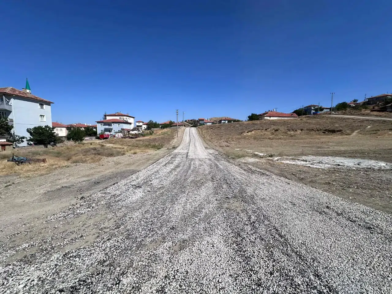 Sungurlu'da Asfalt Çalışmaları Örnekevler Mahallesinde Devam Ediyor