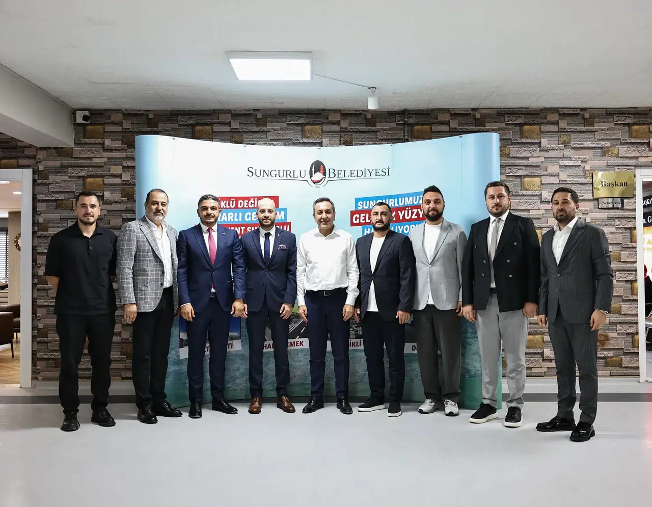 Kırmızı-Siyahlılardan Onursal Başkan Muhsin Dere'ye Ziyaret
