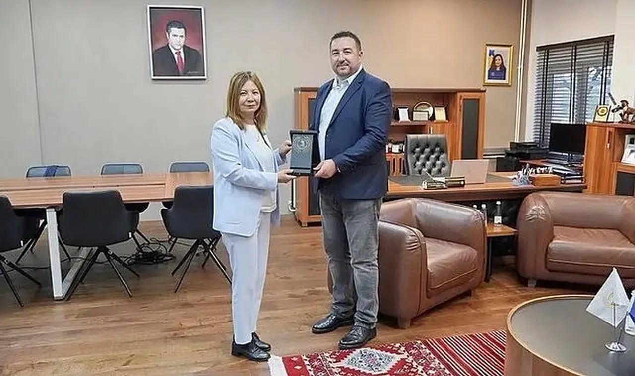 OMÜ Rektörü Aydın, Prizren Üniversitesi'ni ziyaret etti