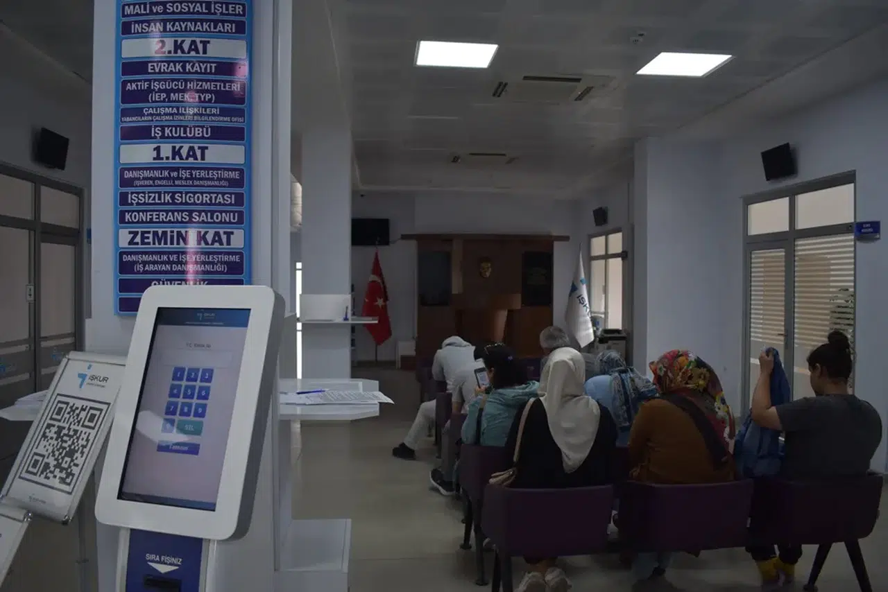İşveren ile İş Arayanlar Buluşuyor