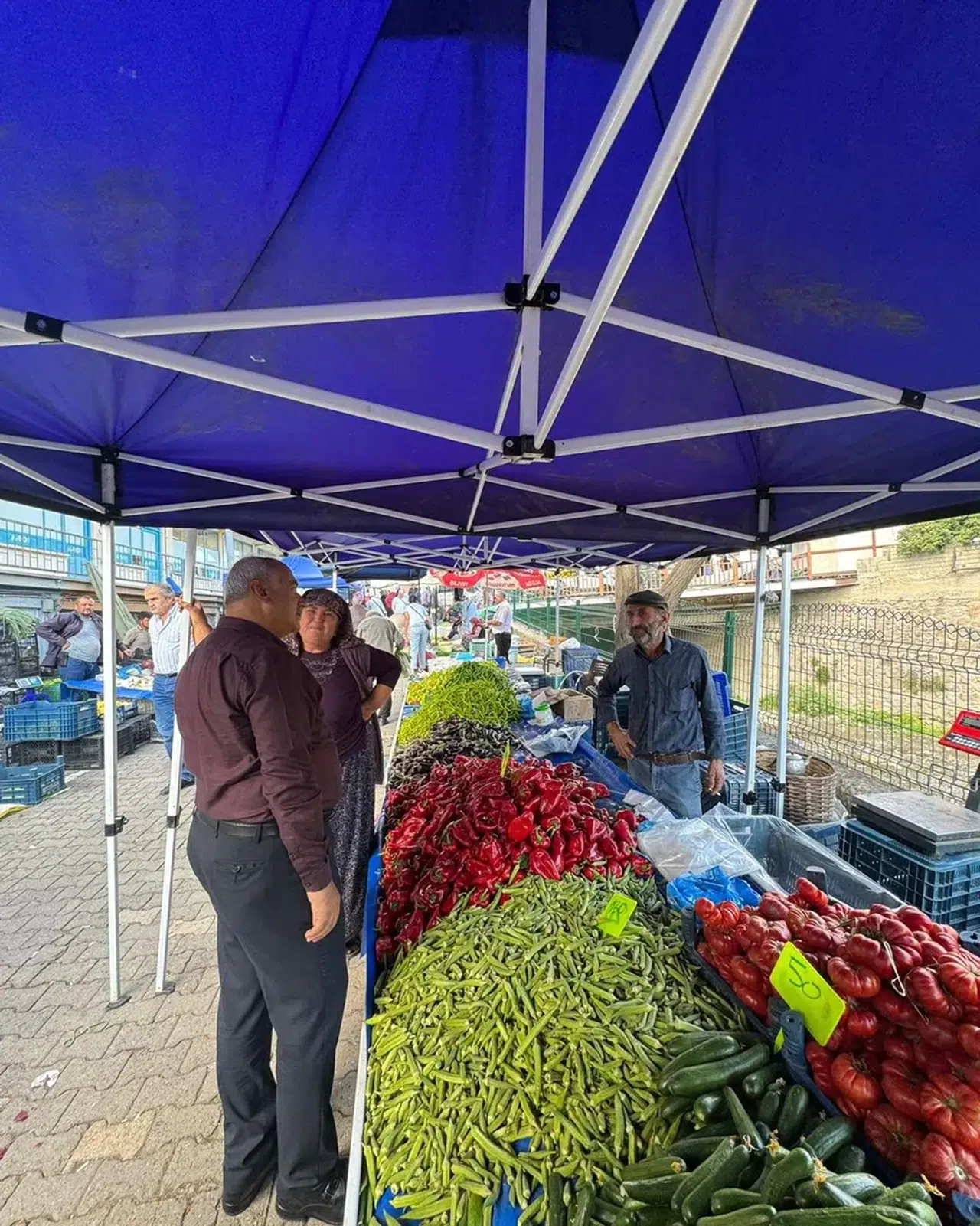 Çizikci, Pazarda Talepleri Dinledi