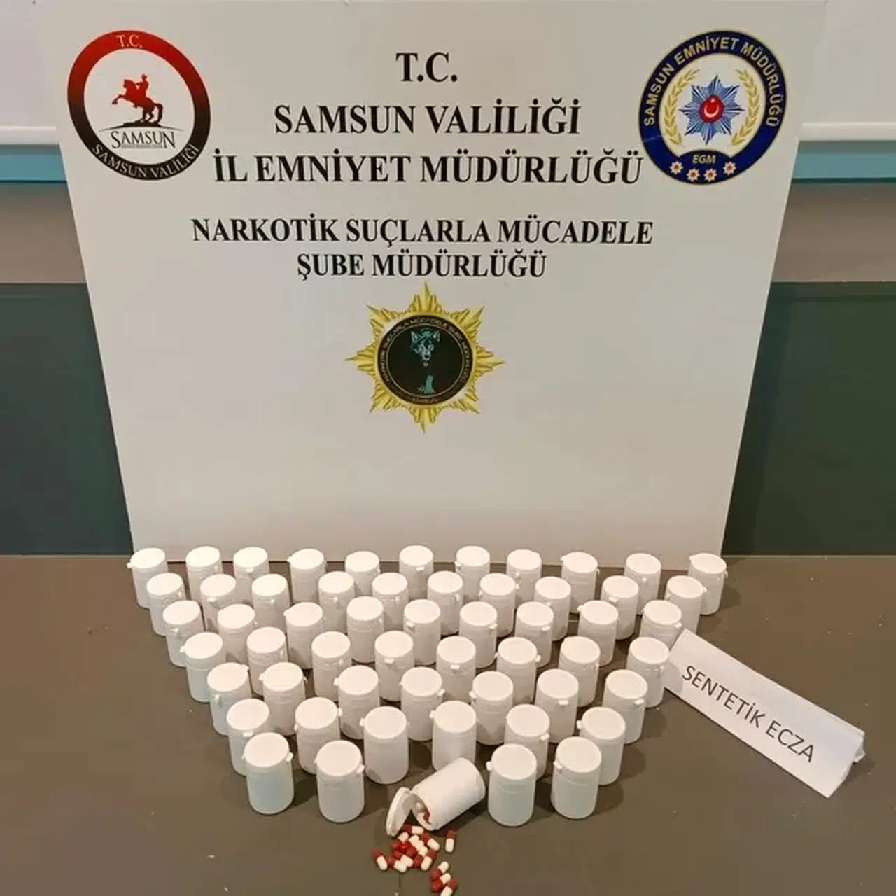 Samsun'da çok sayıda sahte markalı ürün ele geçirildi