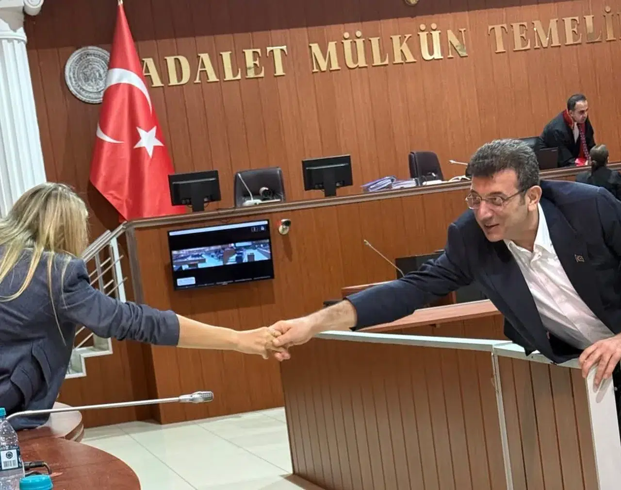 Tahtasız’dan İmamoğlu Paylaşımı: Mutlaka Kazanacağız