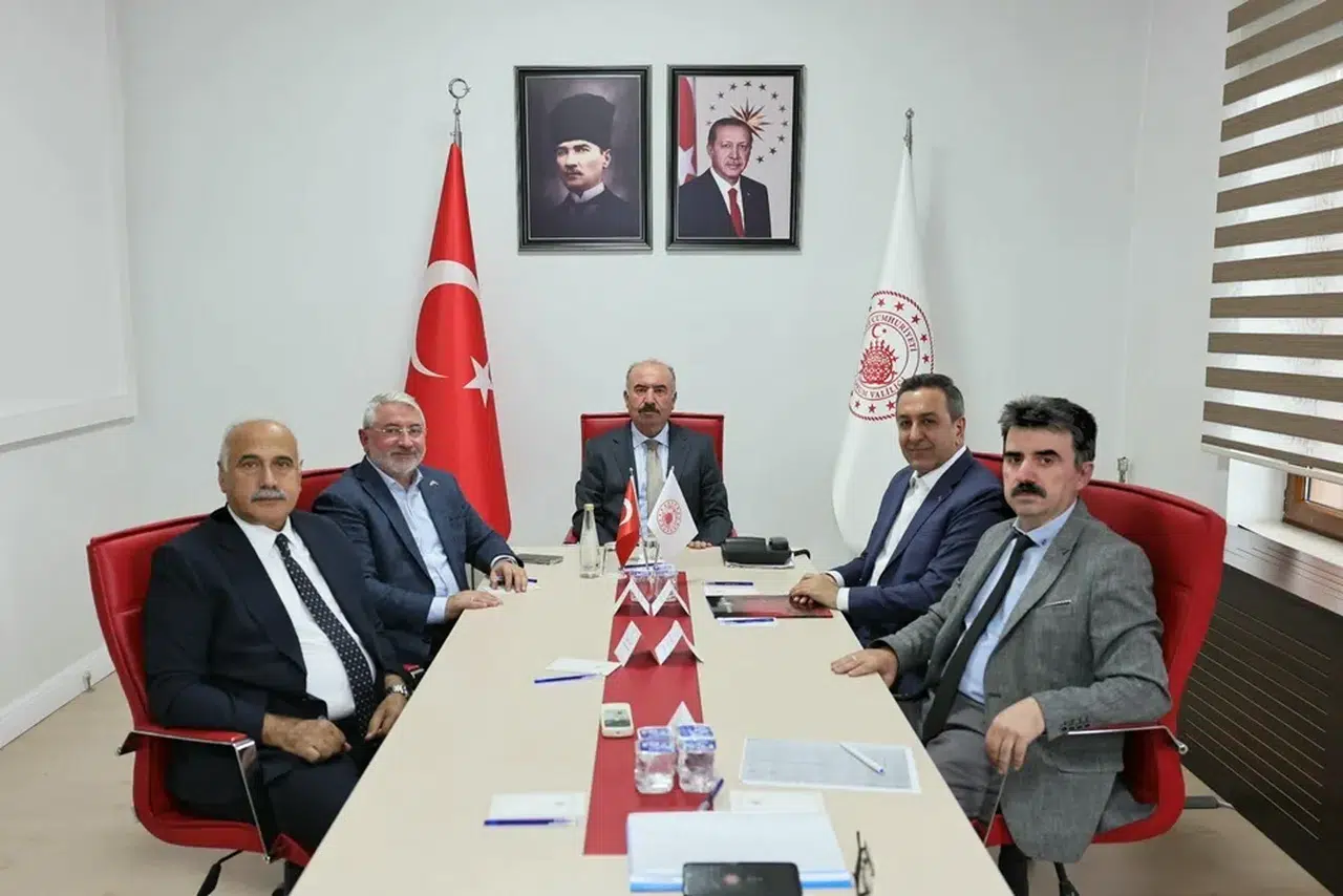 Sahipsiz Hayvanlar İçin Valilikte Toplantı