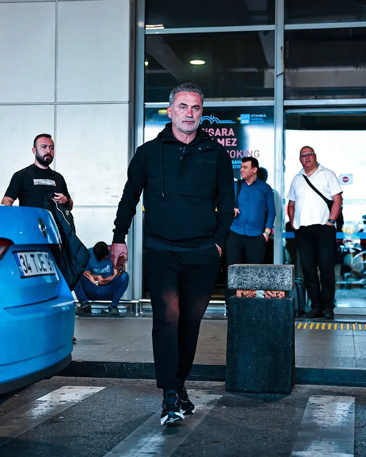 Kırmızı-Siyahlılar İstanbul’da
