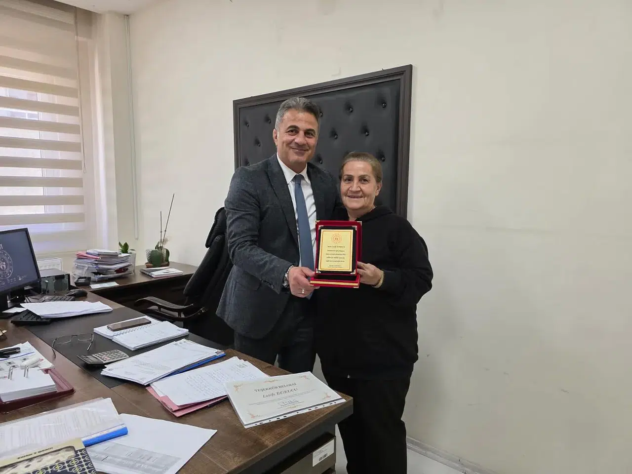 Borucu’ya Teşekkür Plaketi