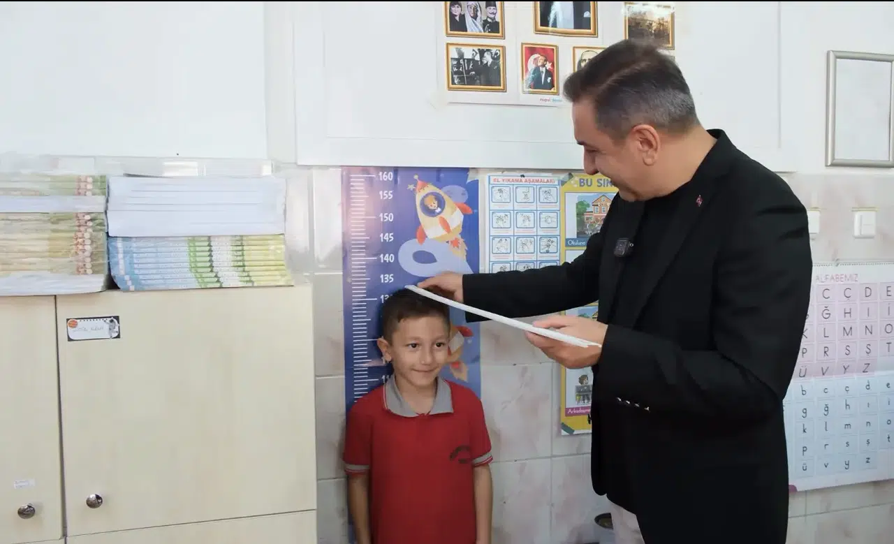 Dere, İlk Ders Gününde Öğrencileri Yalnız Bırakmadı