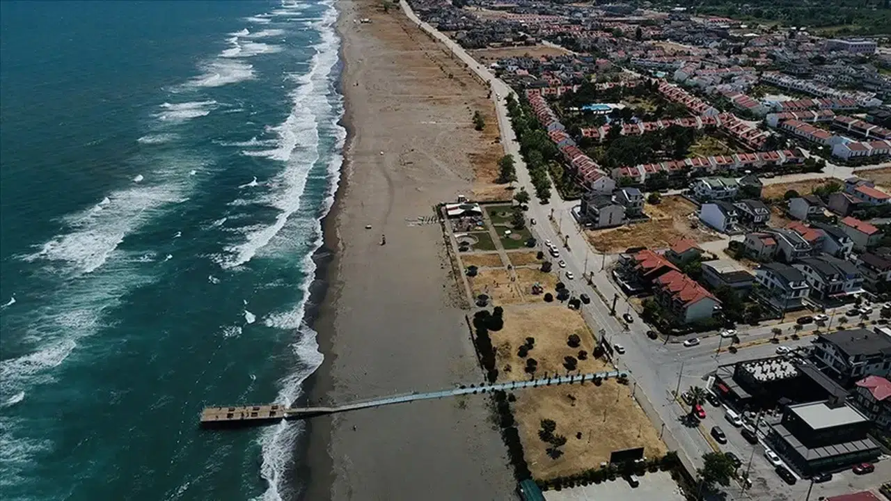 Düzce'de denize girişler yasaklandı
