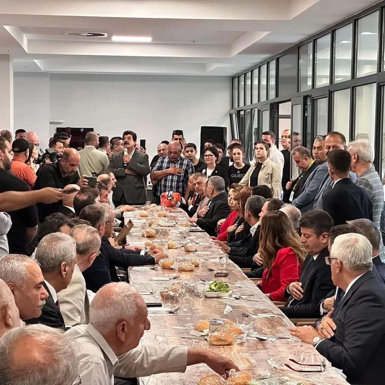 Tahtasız, Özel ile İki Ayrı Programa Katıldı