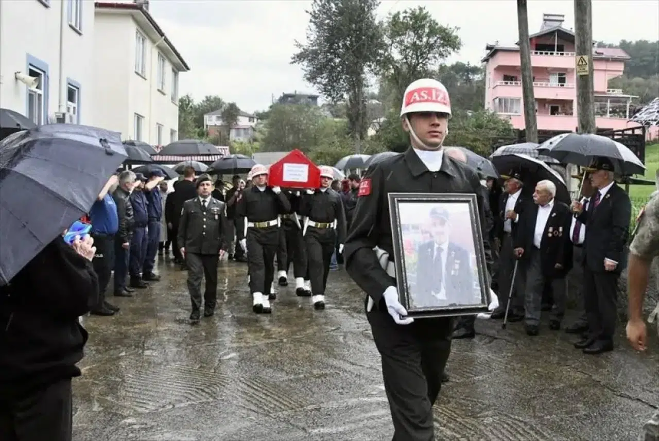 Ordu'da Kıbrıs gazisi Ünal Aktürk son yolculuğuna uğurlandı