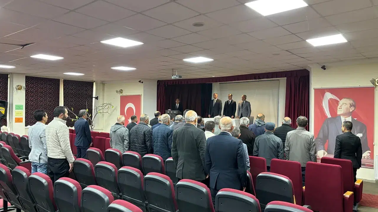 Kaymakam Yüce Muhtarlarla Buluştu