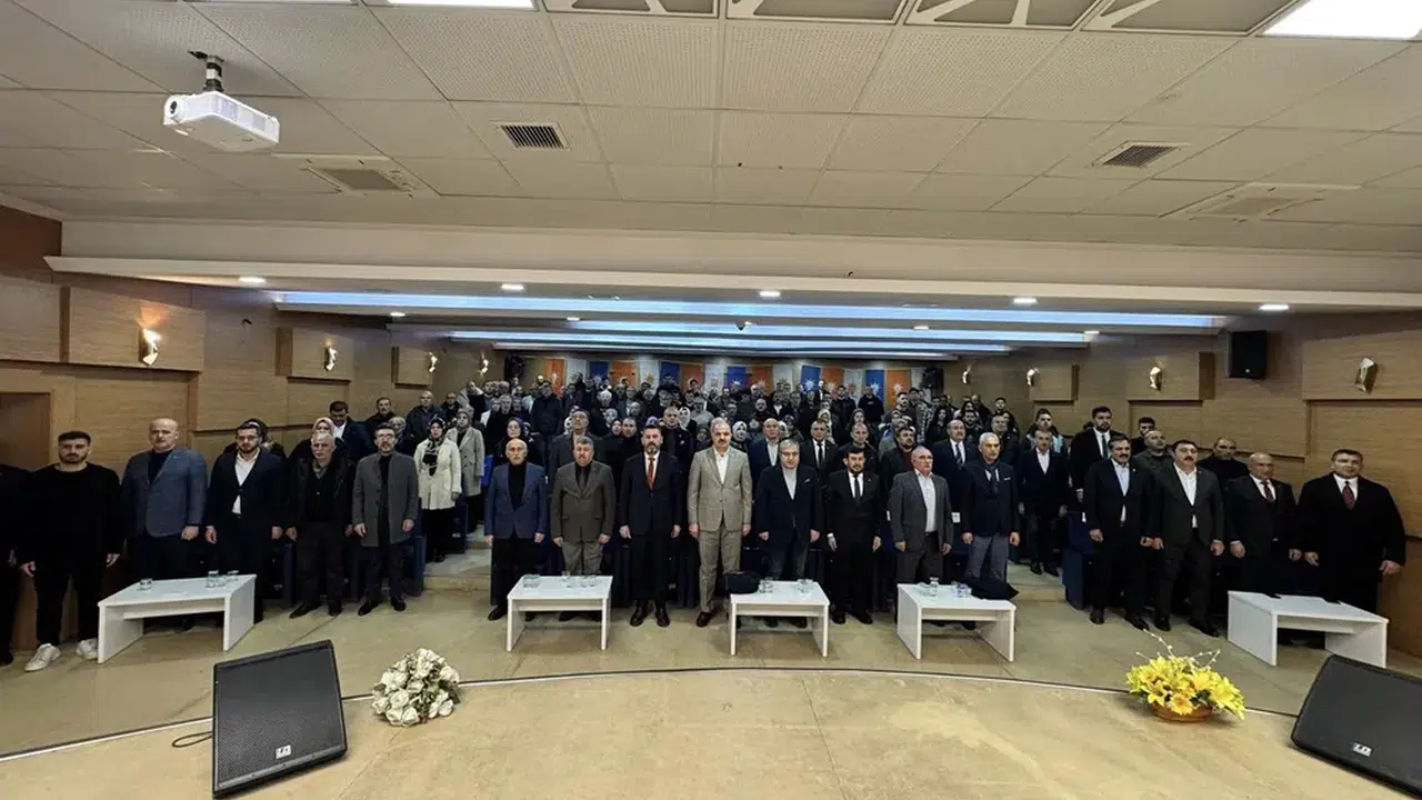 AK Partililer Yerel Yönetimleri Konuştu