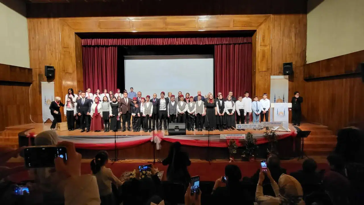 Mehmet Âkif Ersoy Dualarla Anıldı