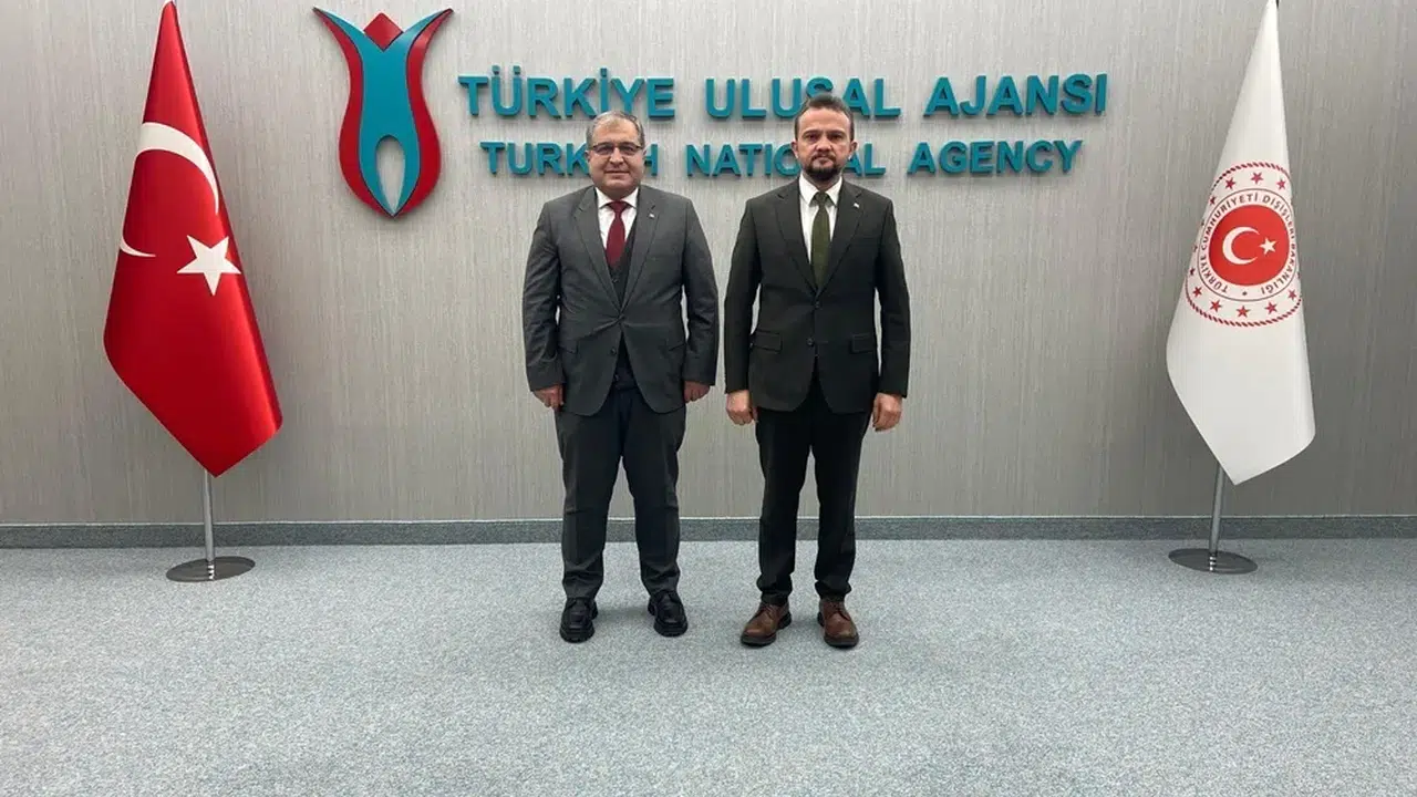 Bayat’ın Vizyonu Dünyaya Açılıyor