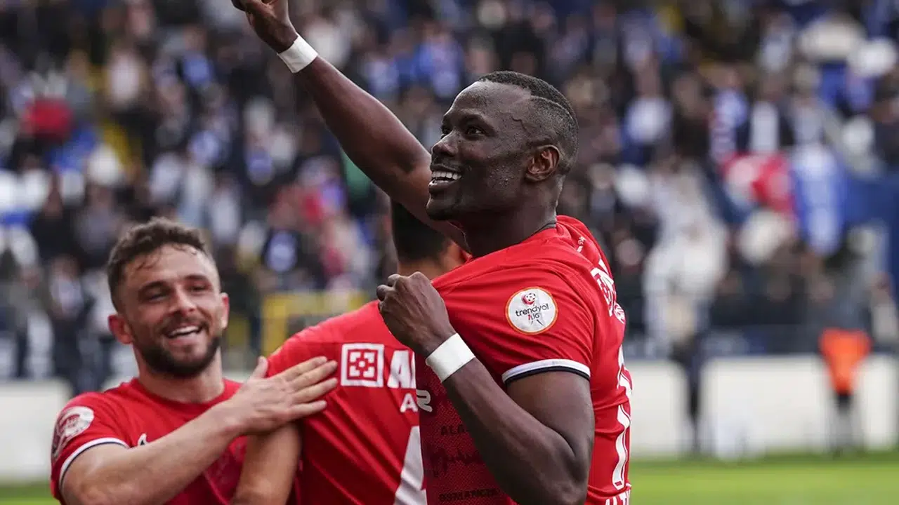 İstanbul’da Maçın Oyuncusu Thiam Oldu