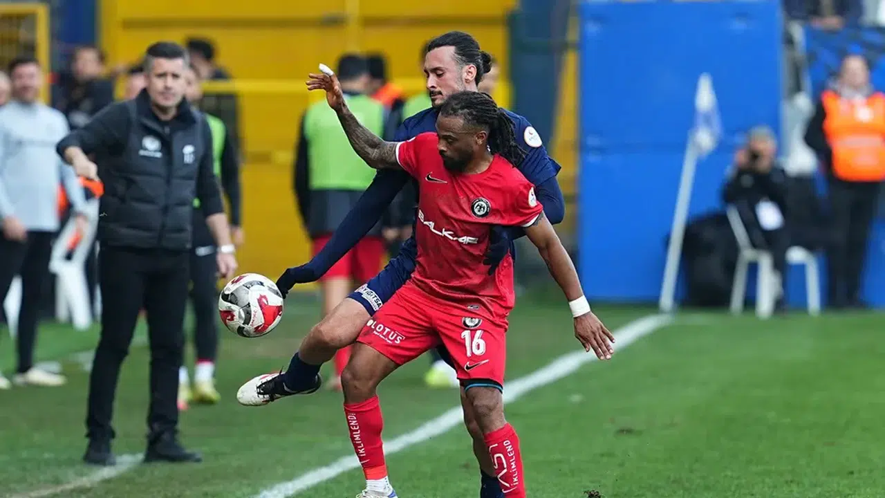 İlk Kez Forma Giydi, Haftaya Yok