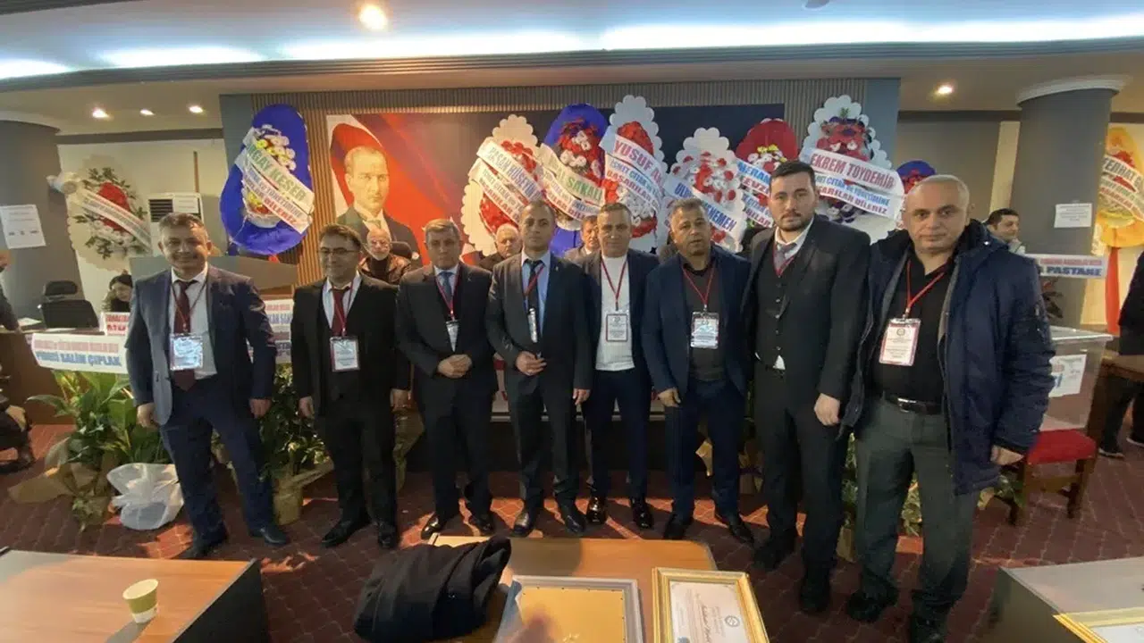 İsmet Çıtak Güven Tazeledi