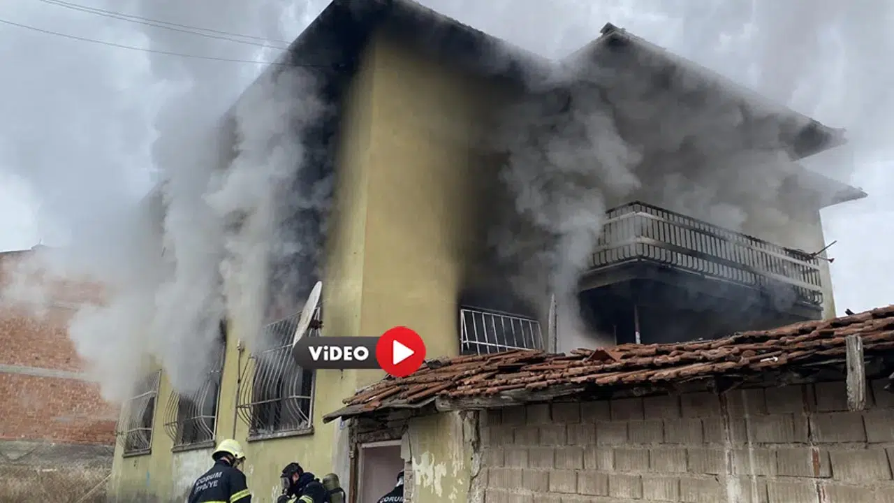 2 Katlı Ev Alev Alev Yandı