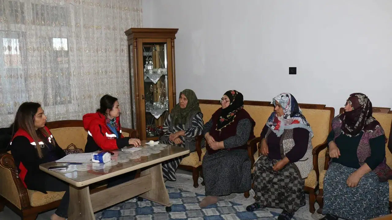 Üretimde Kadın Eli Güçleniyor