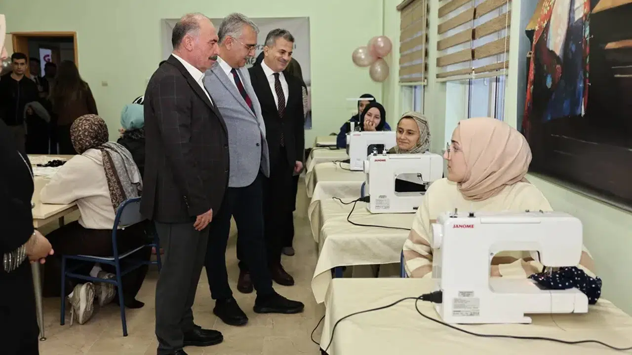 Genç Eller Üretimle Buluşuyor