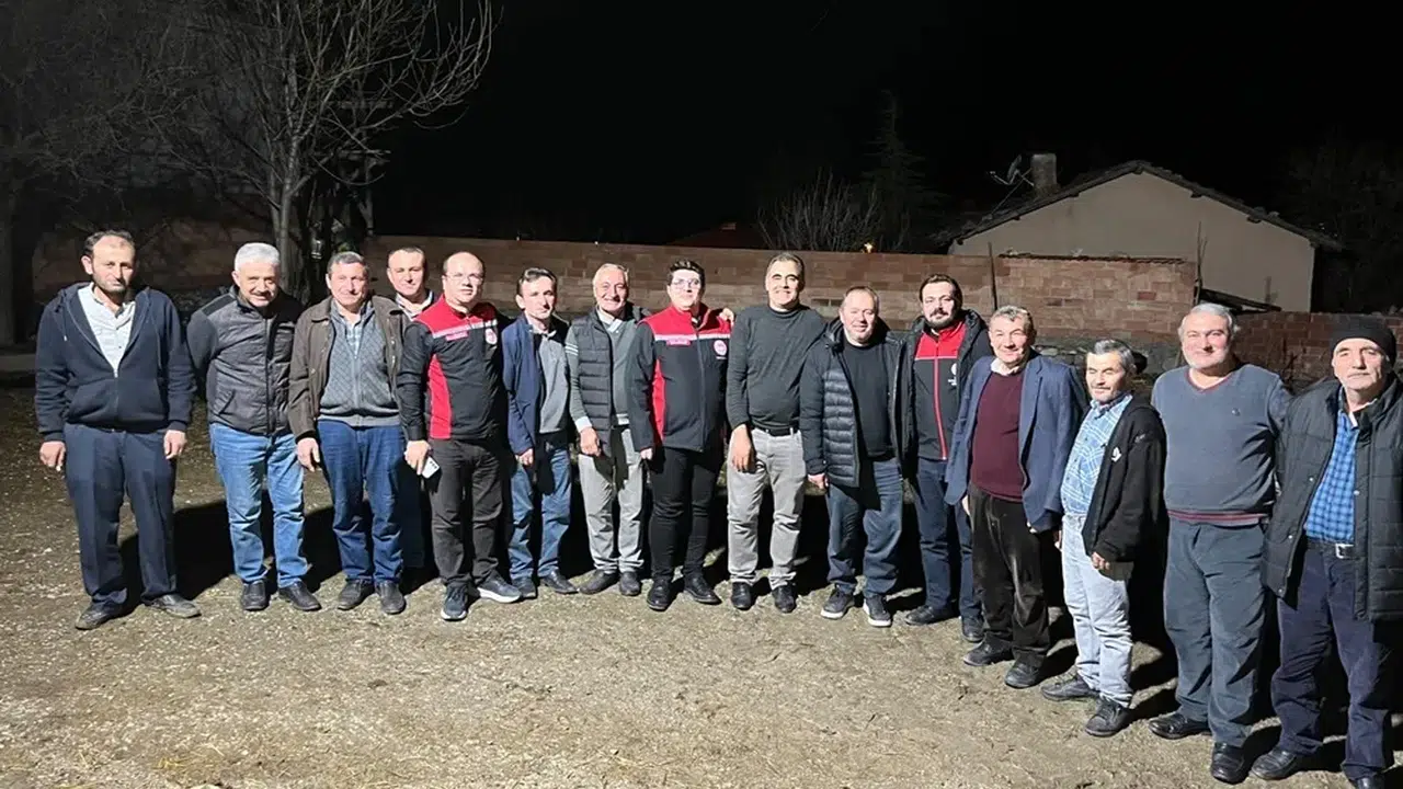 Çorumlu Çiftçiye Gece Mesaisi