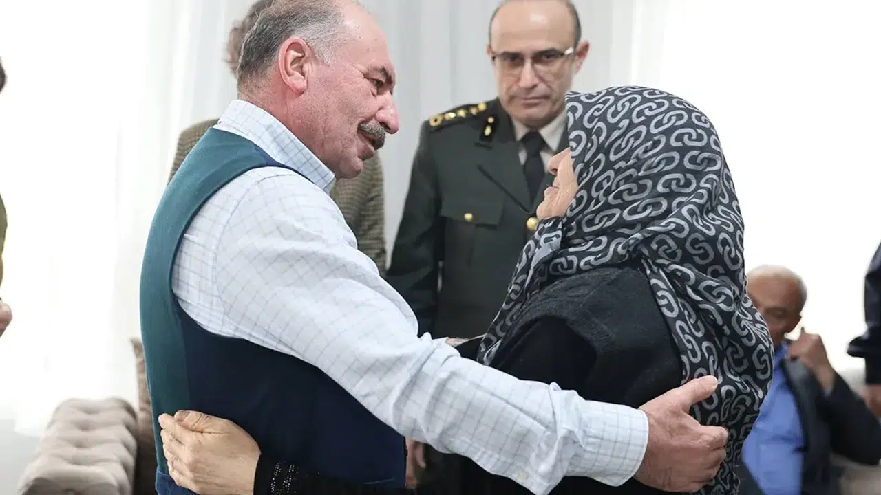 Vali Çalgan’dan Şehit Ailesine Ziyaret