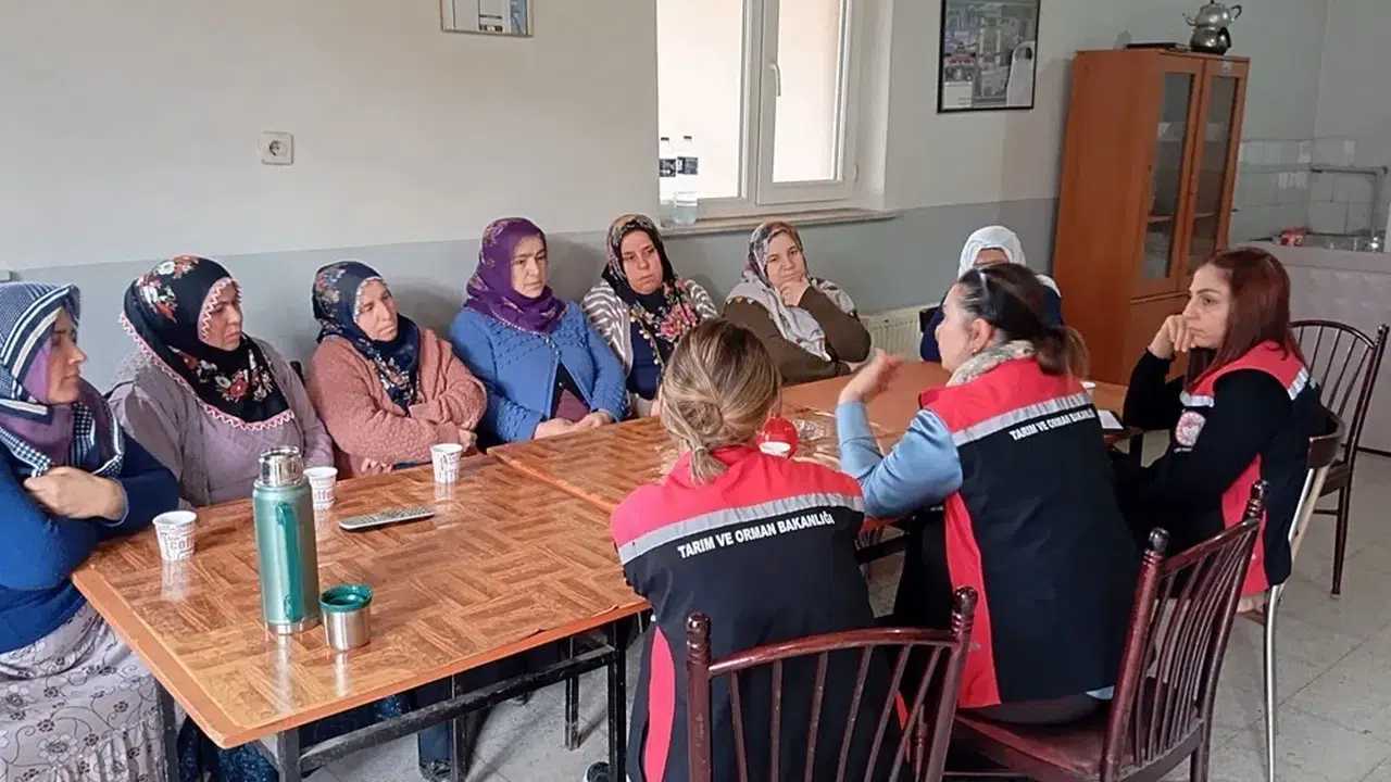 Kadın Çiftçilere Tarım ve Hayvancılık Eğitimleri