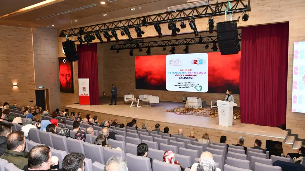 Minik Zihinlere Deprem Bilinci