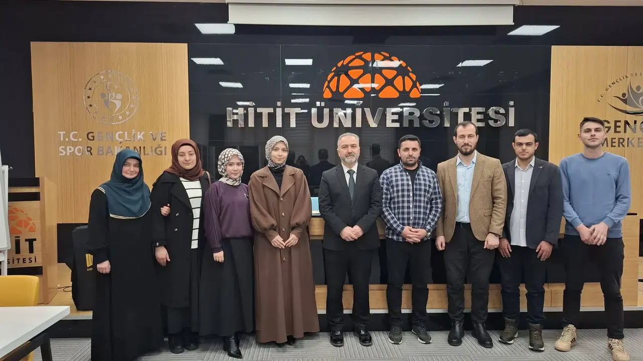 Yıldırım, Üniversiteli Gençlerle Buluştu