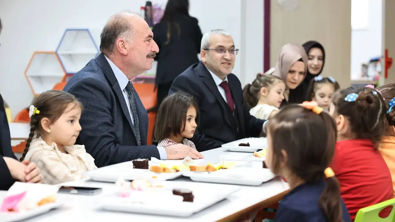 Miniklerin Tekne Orucu Heyecanına Ortak Oldu