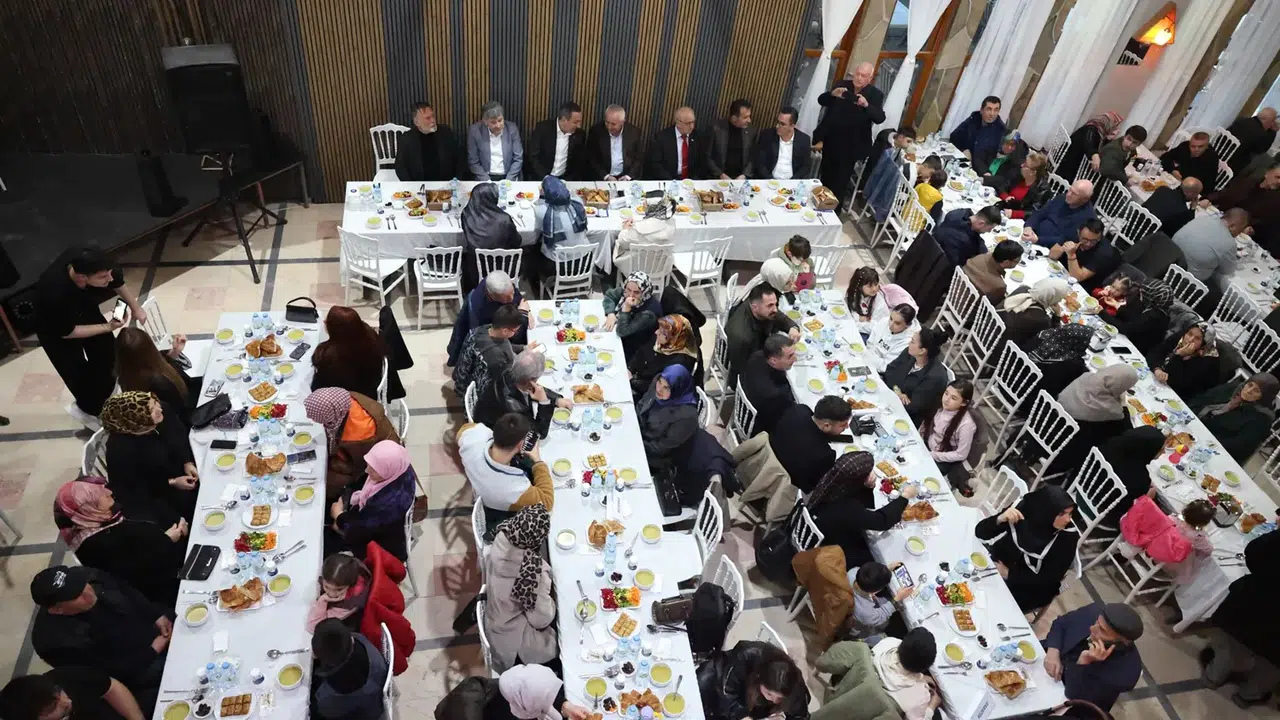 Balkan Türklerinin İftar Sofrasına Konuk Oldu