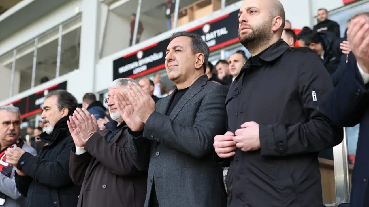 Dere’den Hakeme Tepki