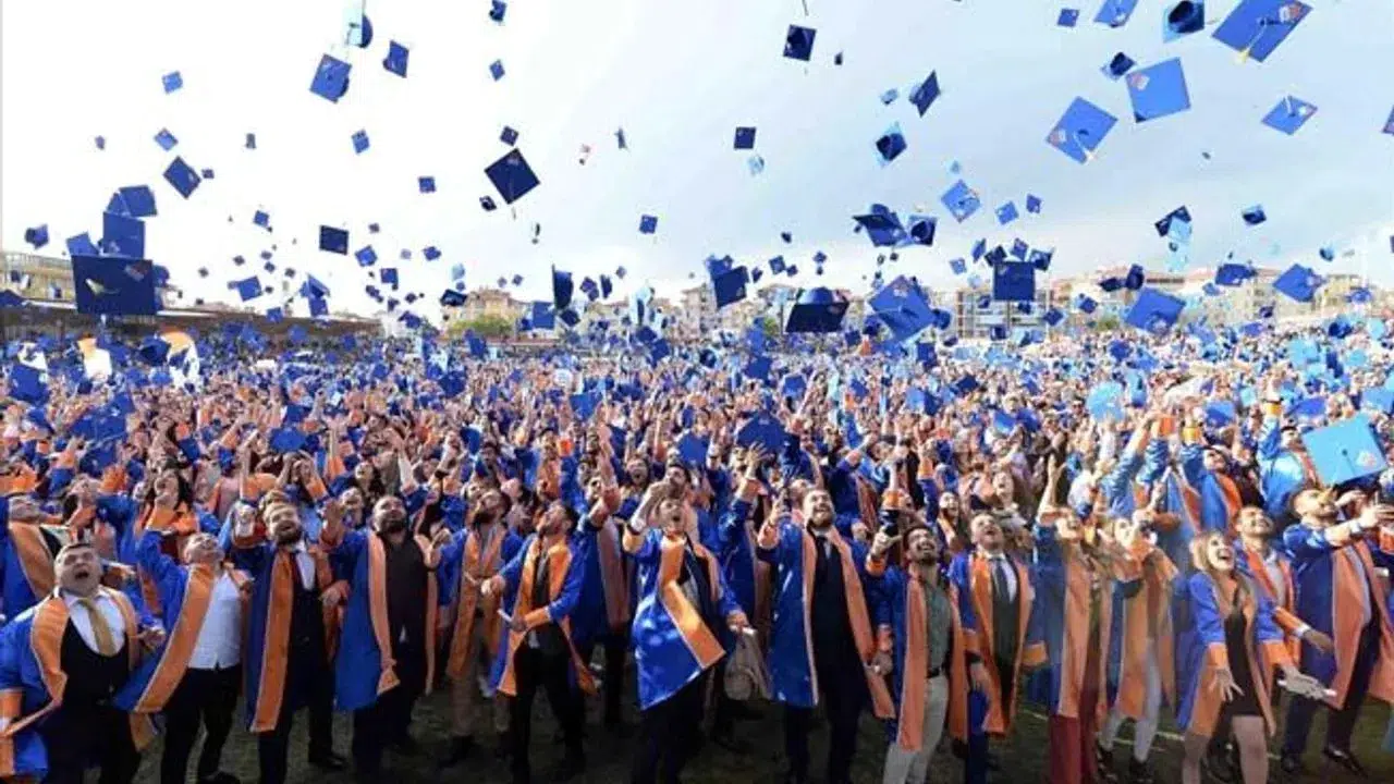 HİTÜ’nün Uluslararası Diploma Gururu