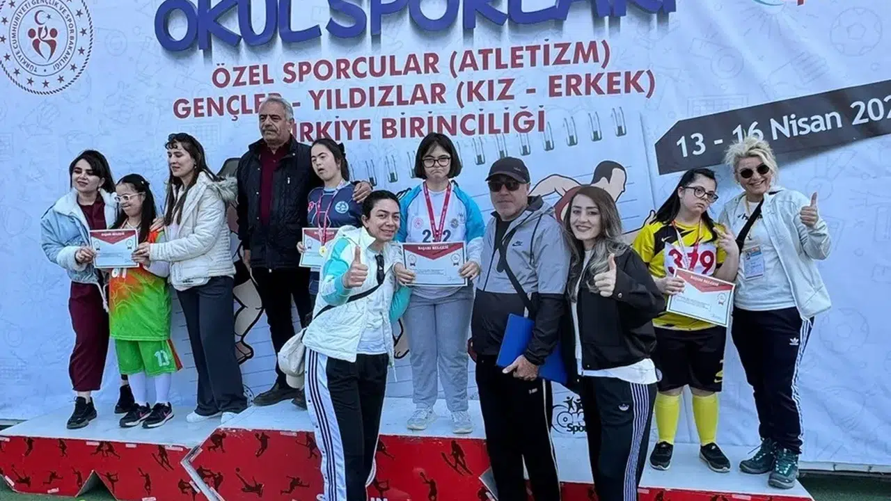 Özel Sporculardan Tarihi Başarı