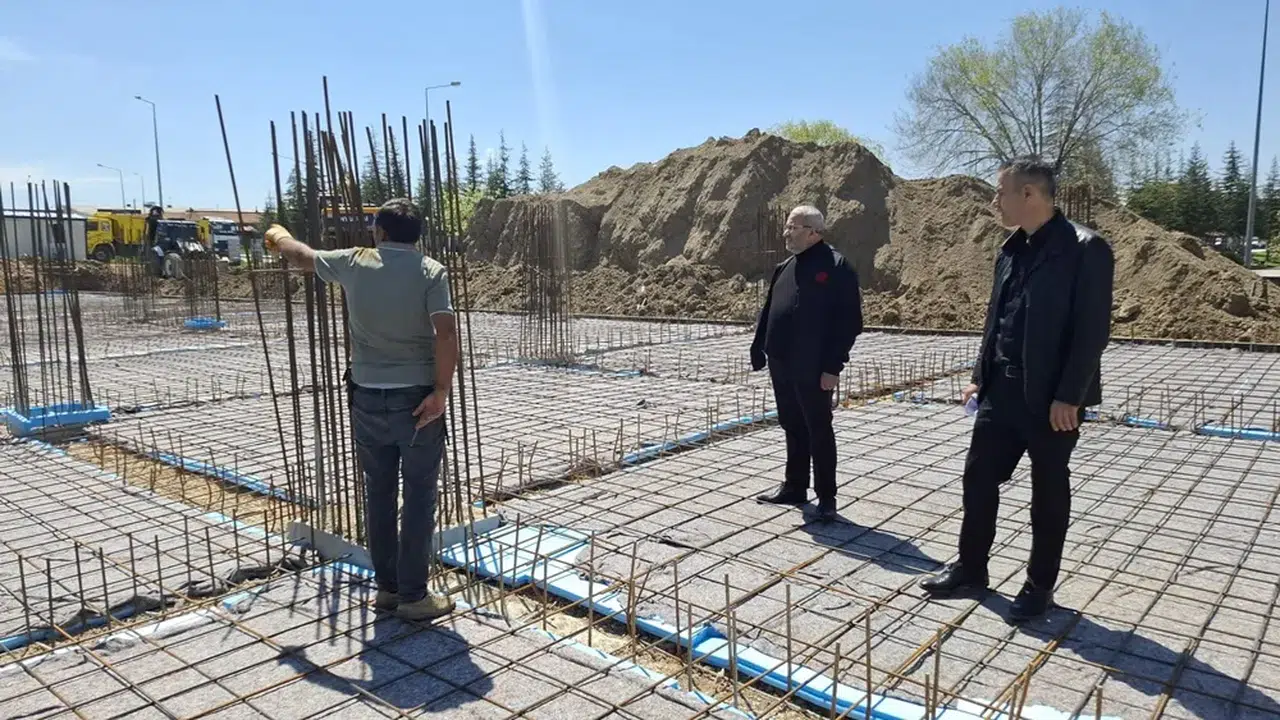 Eğitim Yöneticileri Anılarını Kitapla Anlattı