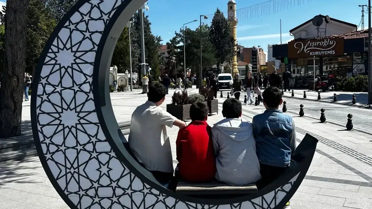 Çocuk Evleri Sakinlerinden Şehir Turu