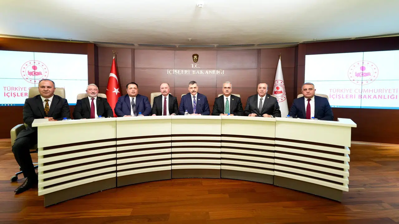 Bakan Çiftçi’ye Hayırlı Olsun Ziyareti