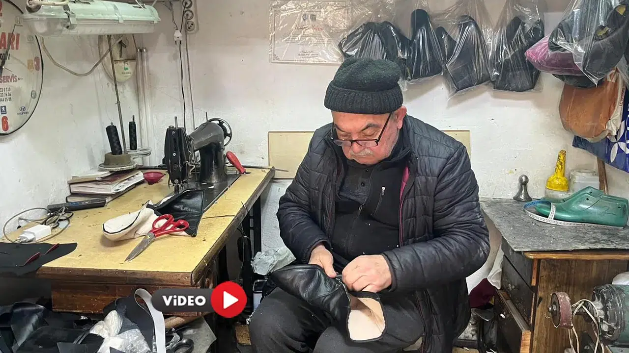 Unutulan Mesleğin Çınarı Zamana Tek Direniyor