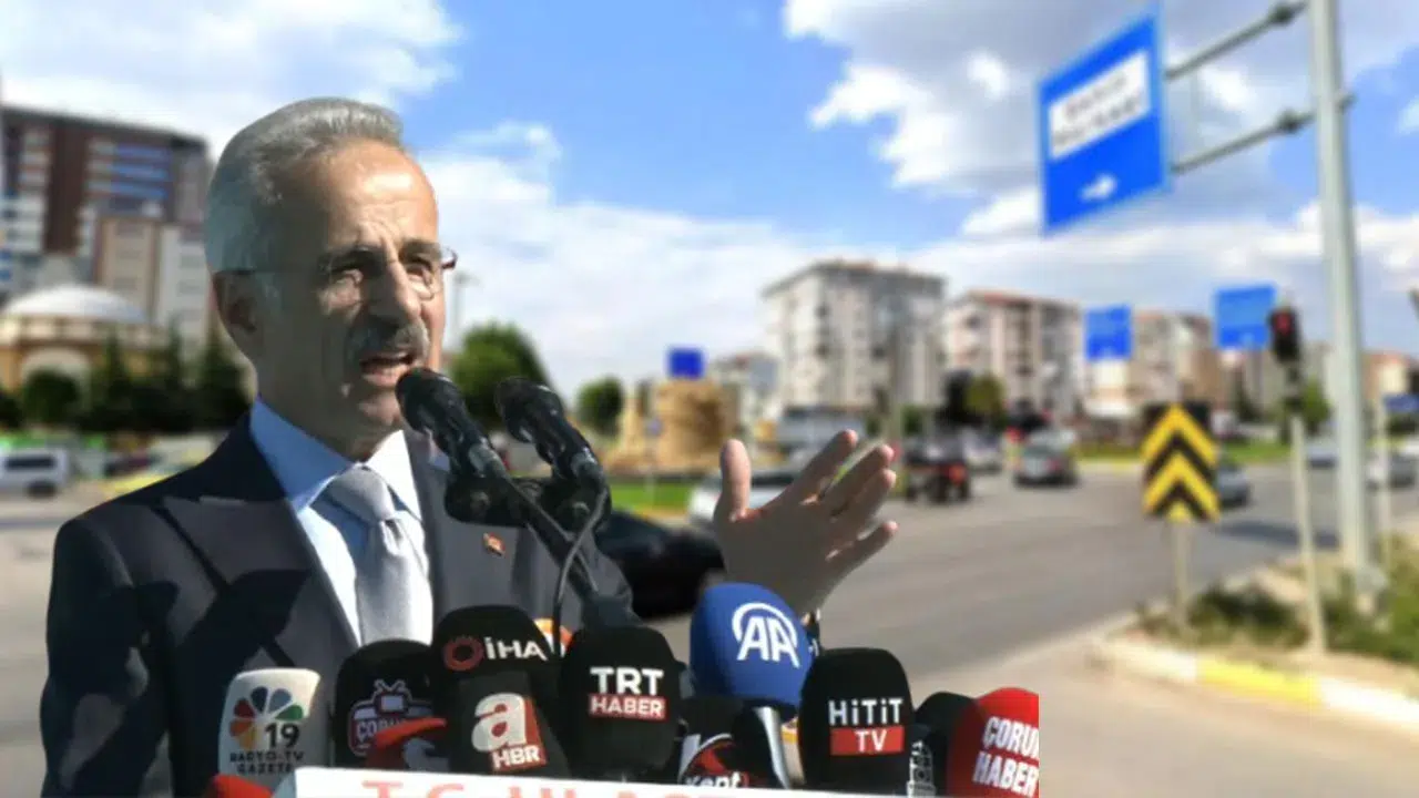 Bakan Açılışta İlim Yayma Kavşağı İçin Müjdeyi Verdi